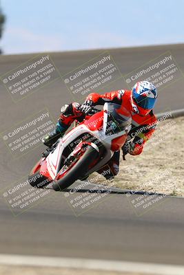 media/Sep-21-2025-TrackDaz (Sun) [[277c75b276]]/B Group/1220pm (Turn 2)/